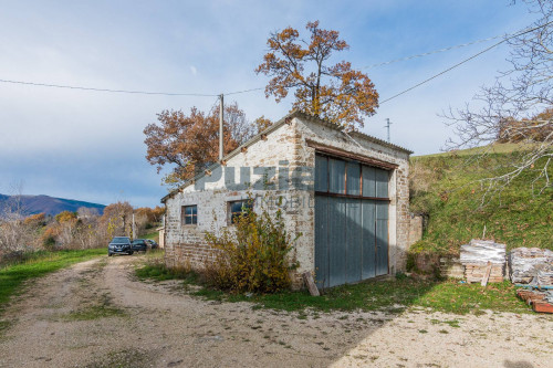  for sale in San Ginesio