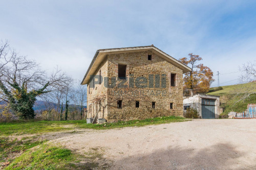  for sale in San Ginesio