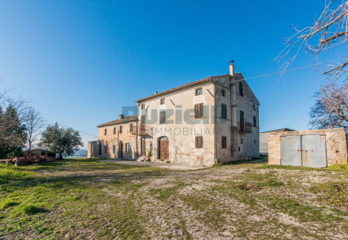 Casale in vendita a Montegiorgio