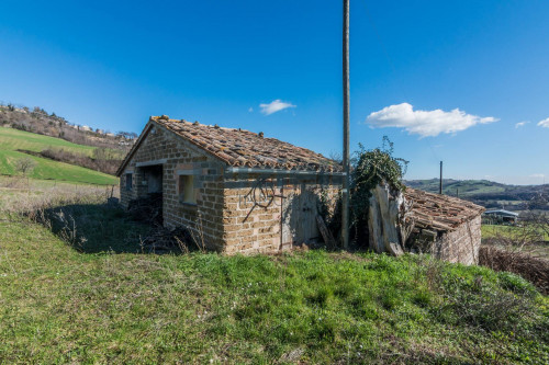 Casale in vendita a San Ginesio