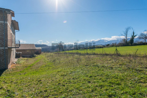 Casale in vendita a San Ginesio