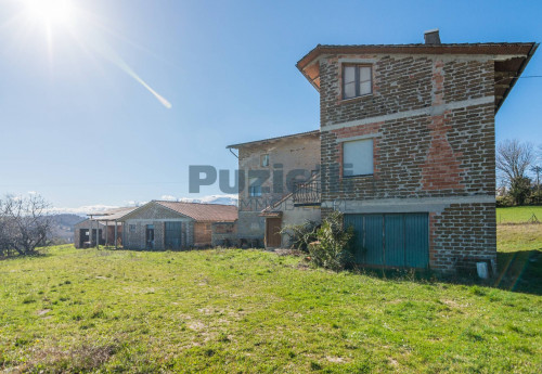  for sale in San Ginesio