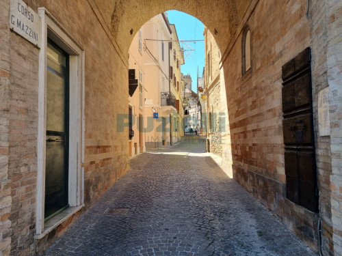 Casa indipendente in vendita a Monte Urano