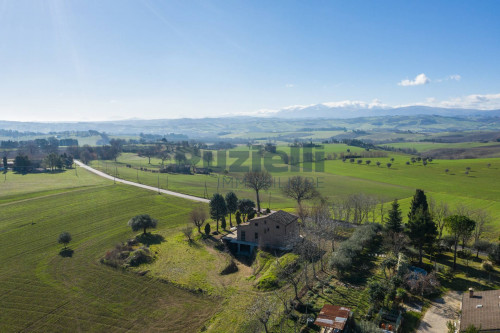 Villa in vendita a Treia