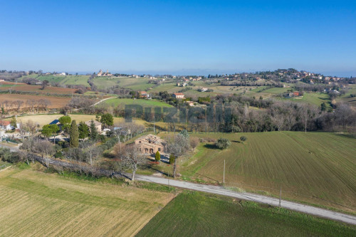 Villa in vendita a Treia