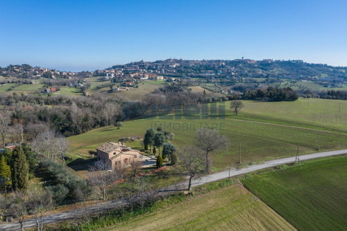 Villa in vendita a Treia