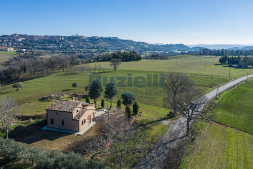 Villa in vendita a Treia