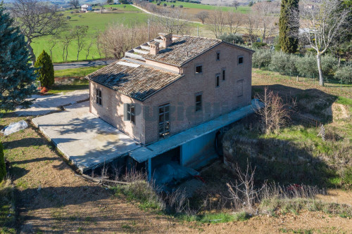 Villa in vendita a Treia