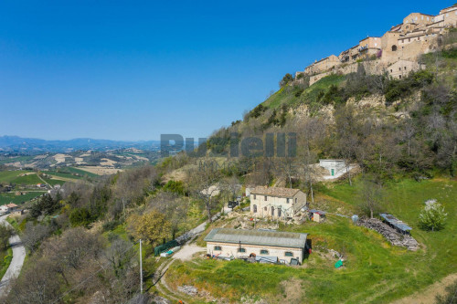 Rustico in vendita a Monterubbiano