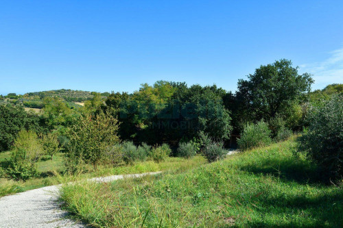 Casale in vendita a Civitanova Marche