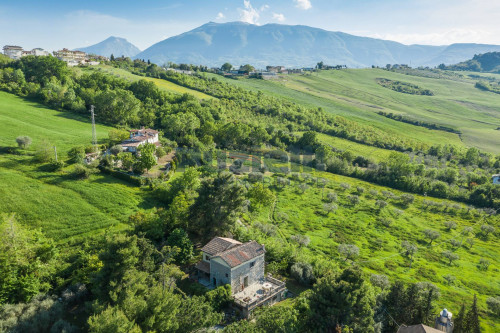 Villa in vendita a Maltignano