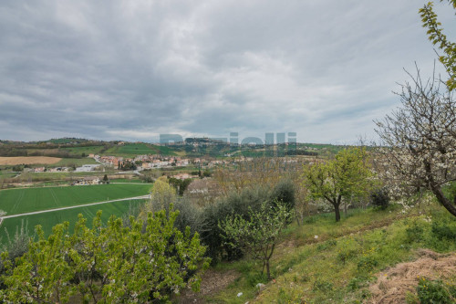 Casale in vendita a Fermo