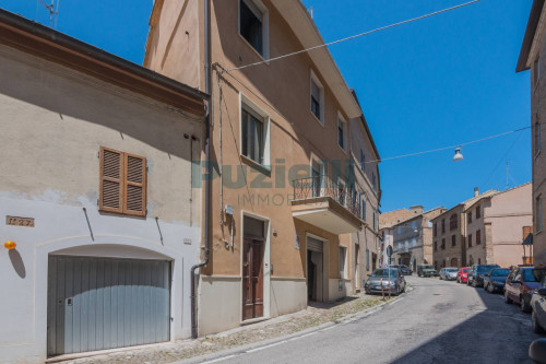 Casa indipendente in vendita a Fermo