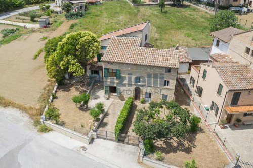 Casa singola in vendita a Falerone