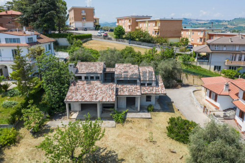 Casa singola in vendita a Grottazzolina