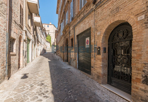 Casa indipendente in vendita a Fermo