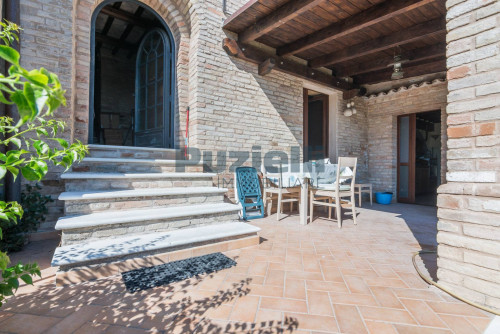 Casa indipendente in vendita a Fermo