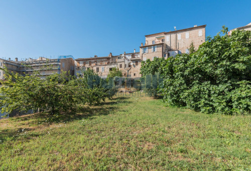 Casa indipendente in vendita a Fermo