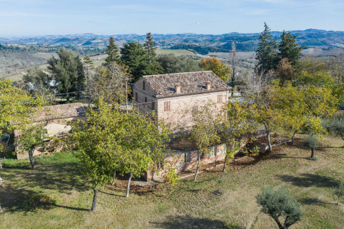 Casale in vendita a Falerone