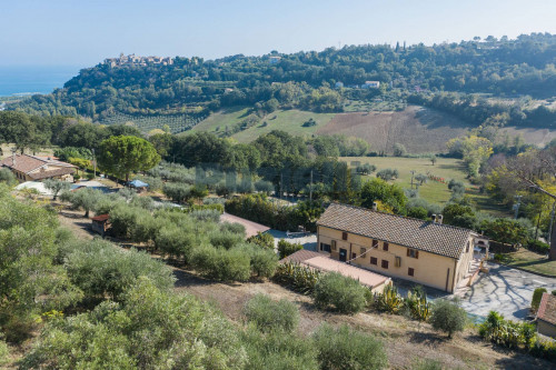 Casale in vendita a Fermo