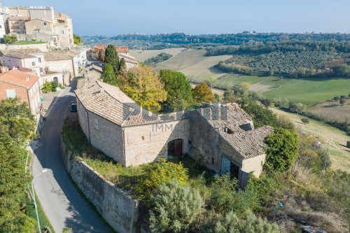 Casa indipendente in vendita a Lapedona