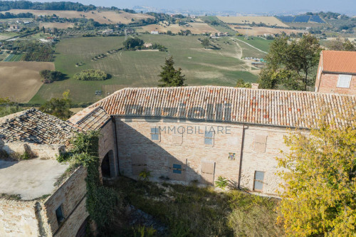 Casa indipendente in vendita a Lapedona