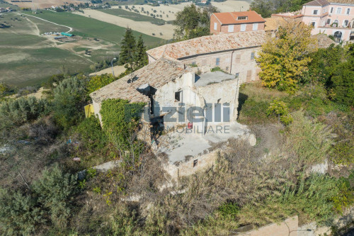 Casa indipendente in vendita a Lapedona