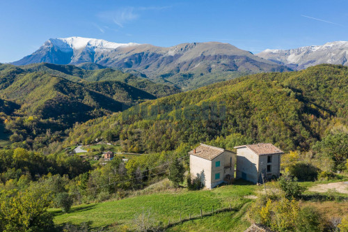 Casa singola in vendita a Montemonaco