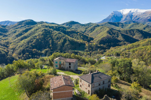 Casa singola in vendita a Montemonaco