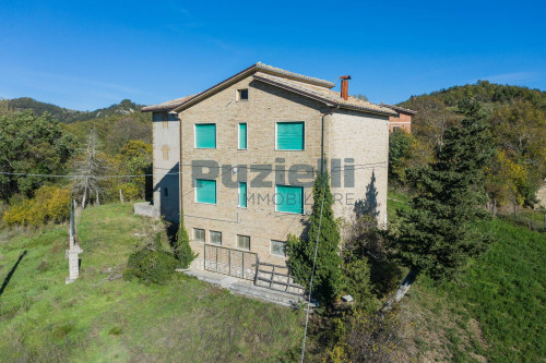 Casa singola in vendita a Montemonaco