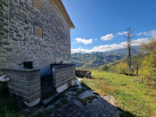 Casa singola in vendita a Montemonaco