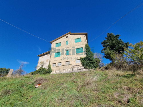 Casa singola in vendita a Montemonaco