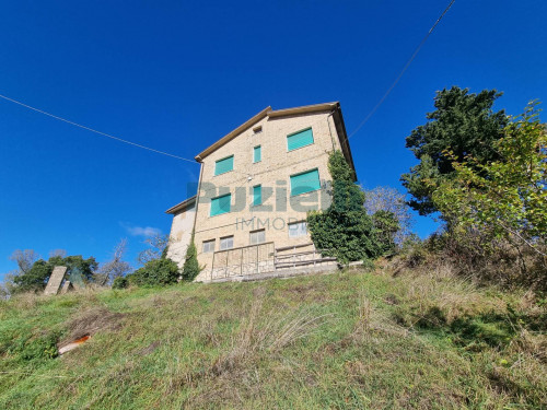 Casa singola in vendita a Montemonaco