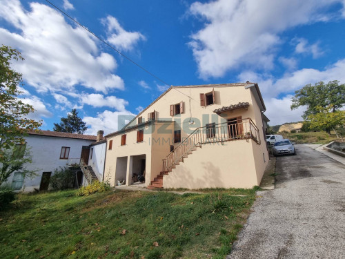  for sale in Montefalcone Appennino