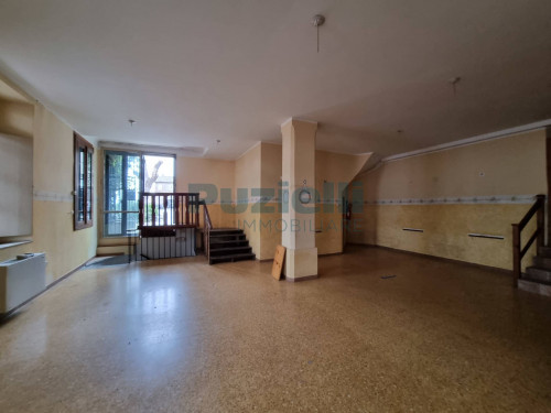  for rent in Fermo