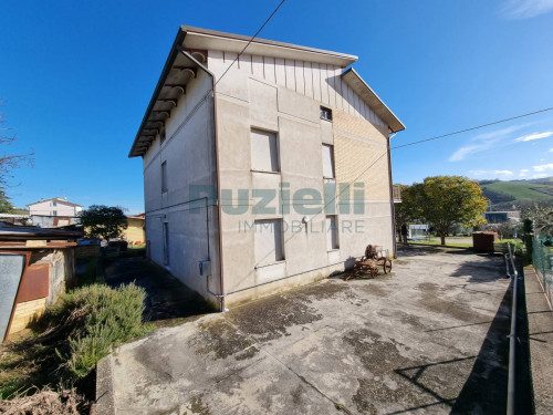 Casa singola in vendita a Fermo