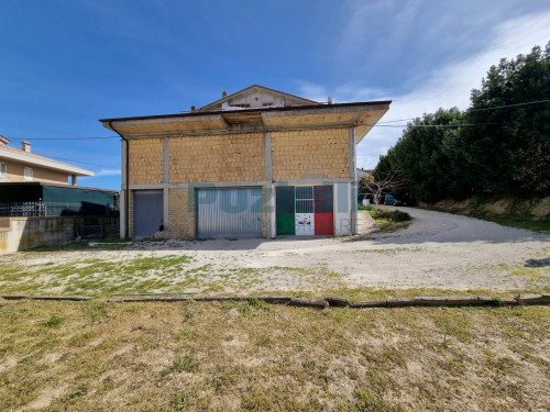 Casa singola in vendita a Fermo