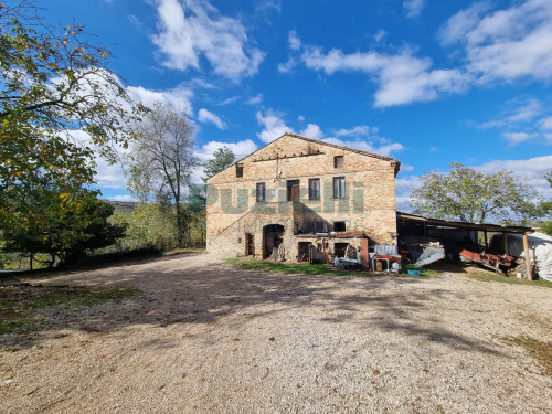 Casa singola in vendita a Montedinove