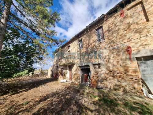 Casa singola in vendita a Montedinove