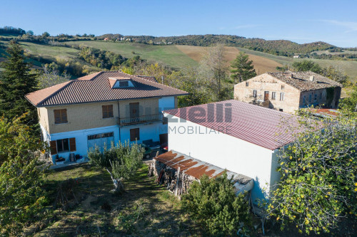 Casa singola in vendita a Montedinove