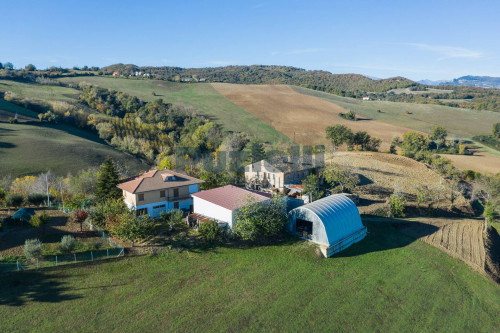 Casa singola in vendita a Montedinove