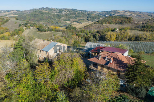 Casa singola in vendita a Montedinove