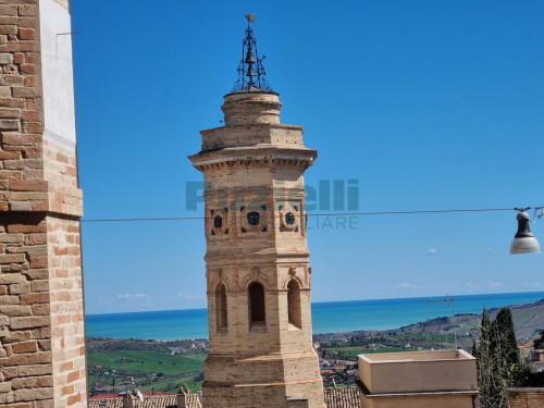 Locale commerciale in affitto a Fermo