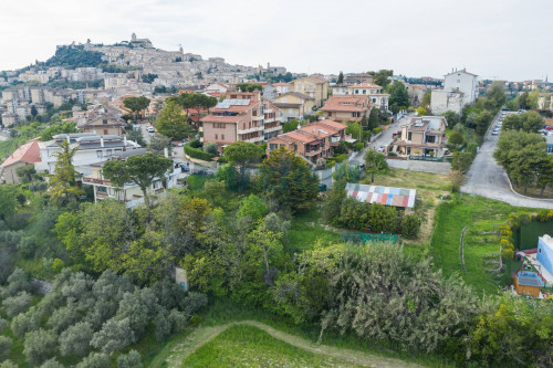 Terreno edificabile in vendita a Fermo