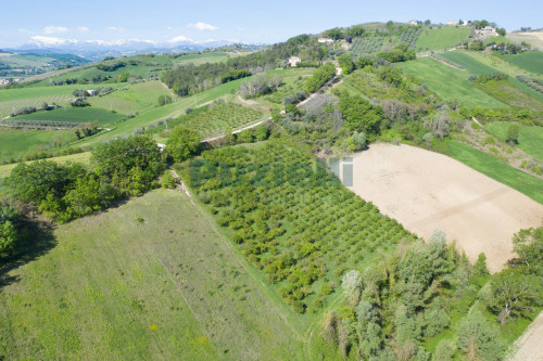 Casale in vendita a Monterubbiano