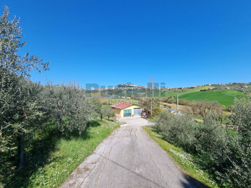 Casa singola in vendita a Fermo