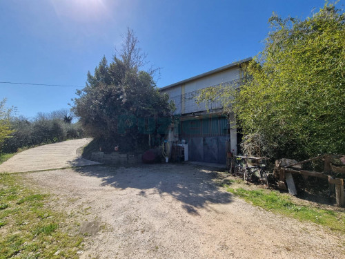 Casa singola in vendita a Fermo