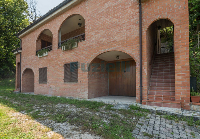  for sale in Sarnano