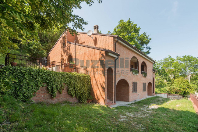 Casale in vendita a Sarnano