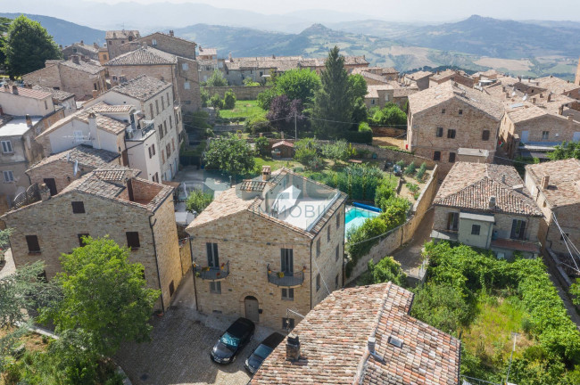 Casale in vendita a Santa Vittoria in Matenano